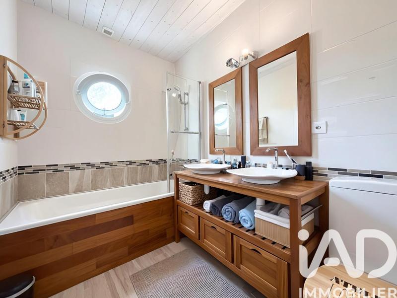 Maison - 178 m² - 6 pièces