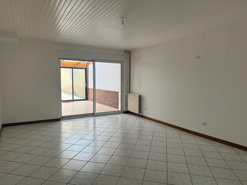 Maison - 240 m² - 10 pièces