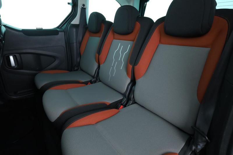 Peugeot Partner Tepee 1.2 PureTech Style 110 ch