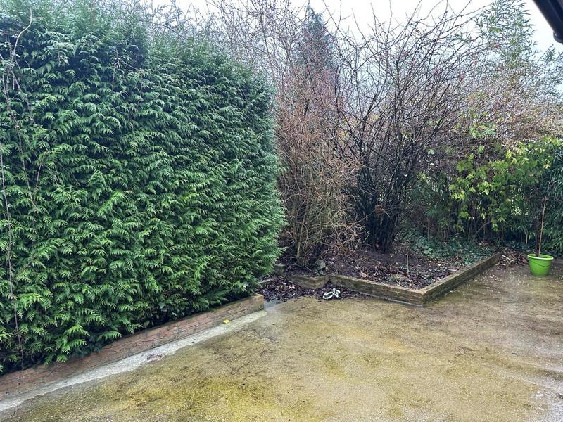 Maison - 90 m² - 3 pièces