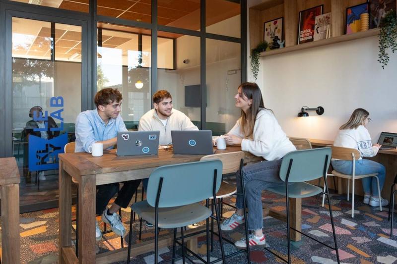 Appartement - 13 m² - 6 pièces