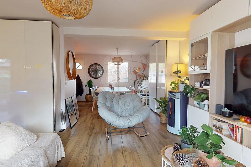 Maison - 110 m² - 4 pièces