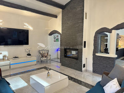 Villa - 200 m² - 7 pièces