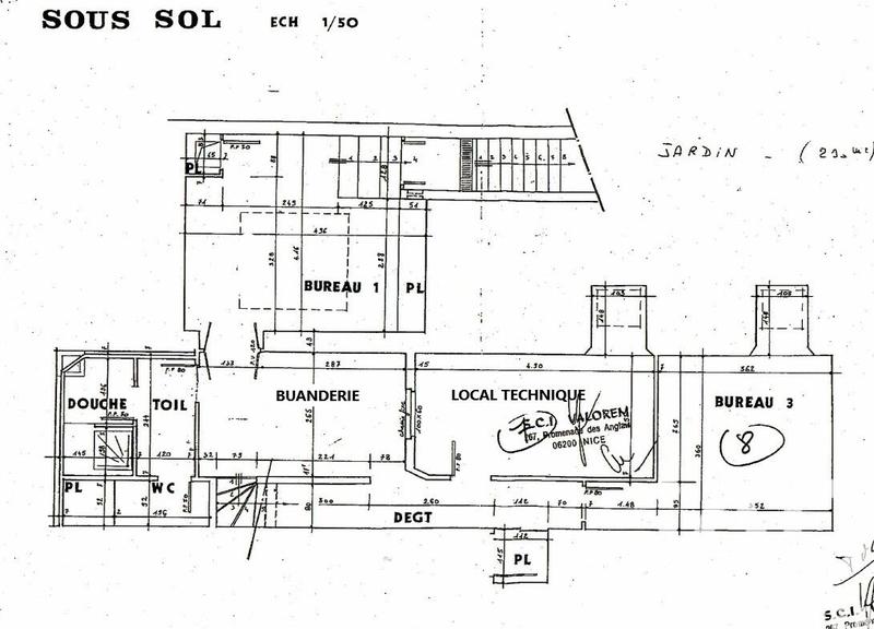 Appartement - 123 m² - 11 pièces
