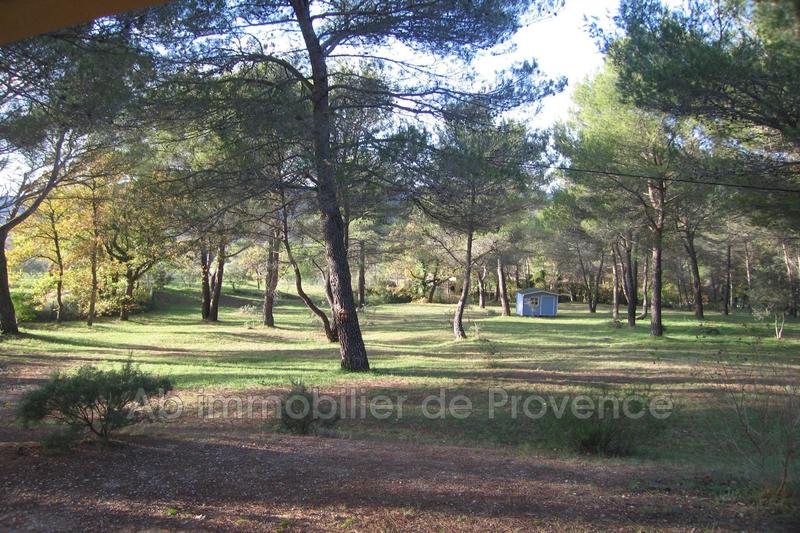 Propriété - 253 m² - 10 pièces