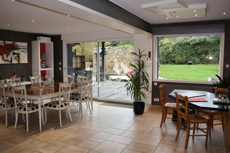 Maison - 182 m² - 6 pièces