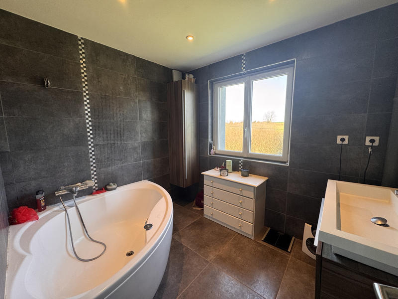 Maison - 111 m² - 5 pièces