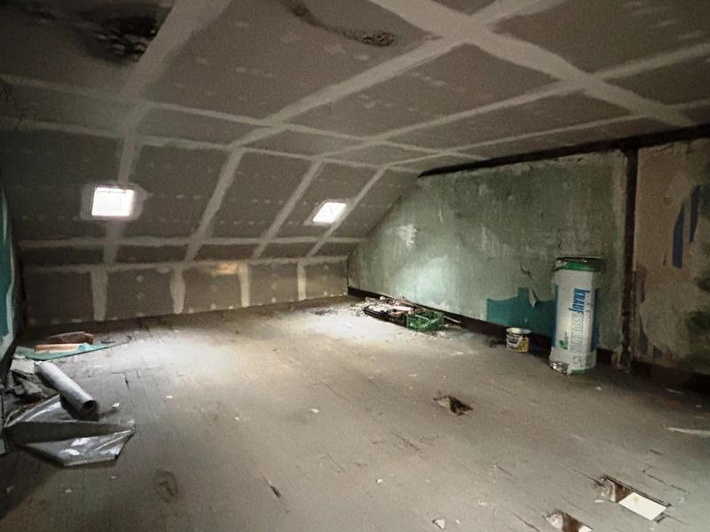 Immeuble - 1 200 m² - 35 pièces