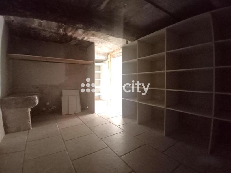 Mas - 215 m² - 9 pièces