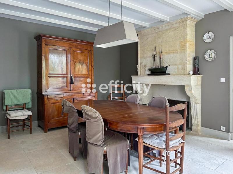 Maison - 352 m² - 9 pièces