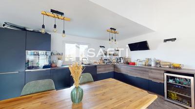 Appartement - 105 m² - 5 pièces