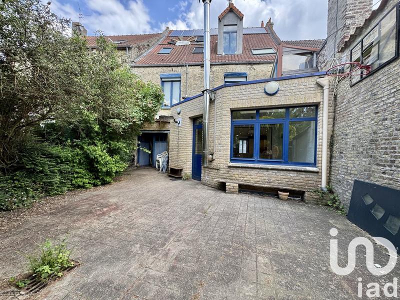 Maison de ville - 219 m² - 8 pièces