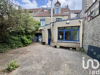 Maison de ville - 219 m² - 8 pièces