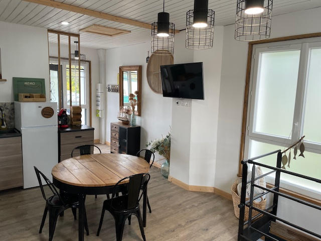 Maison - 89 m² - 8 pièces