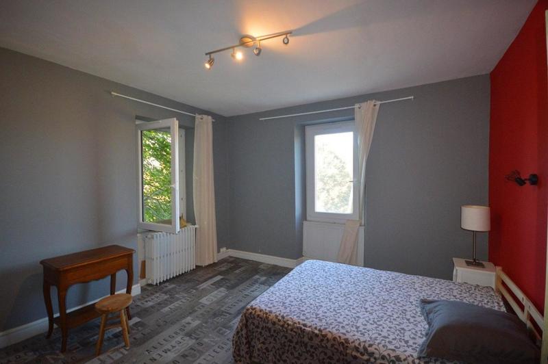 Maison - 253 m² - 11 pièces