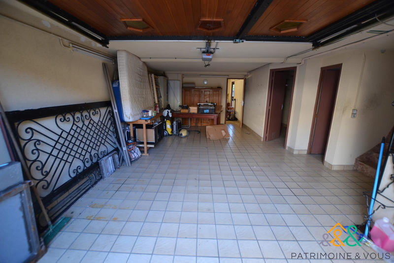 Maison traditionnelle - 167 m² - 6 pièces