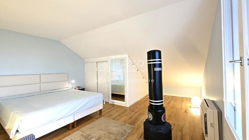 Appartement - 131 m² - 5 pièces