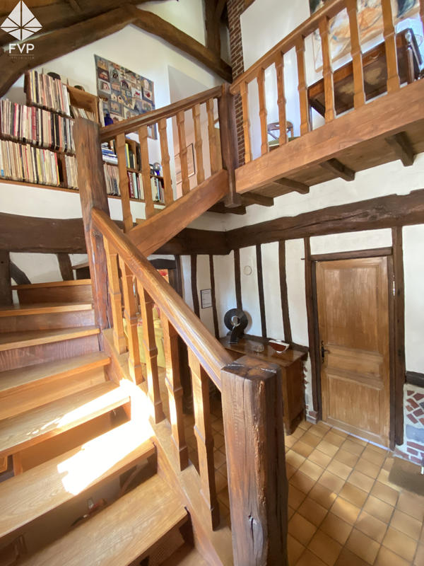 Propriété - 272 m² - 10 pièces