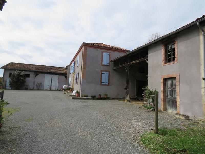 Maison ancienne - 230 m² - 8 pièces