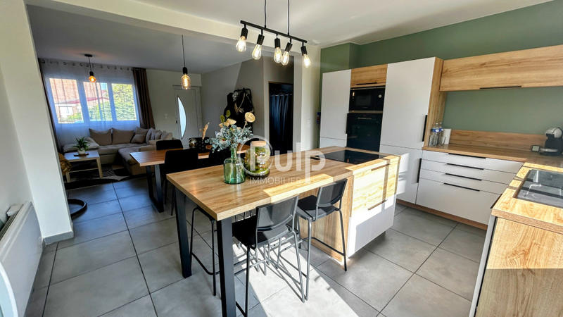 Propriété - 88 m² - 4 pièces