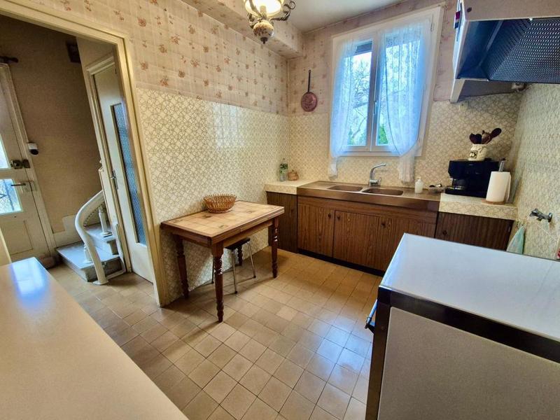 Maison - 93 m² - 4 pièces