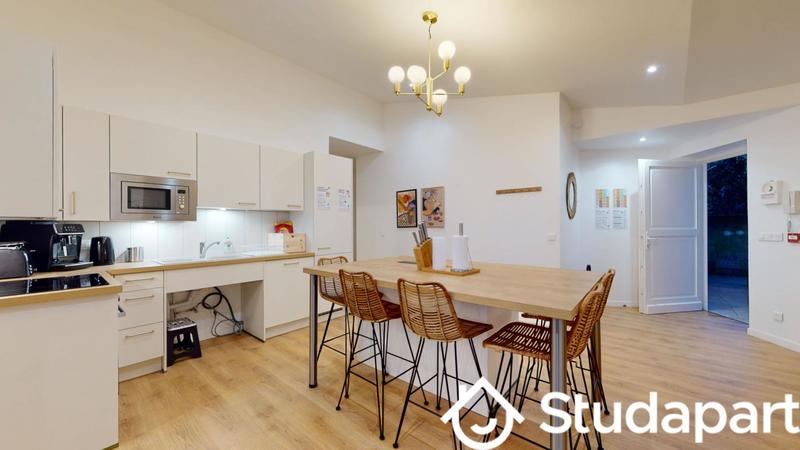 Chambre - 15 m² - 1 pièce