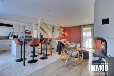 Maison traditionnelle - 115 m² - 6 pièces