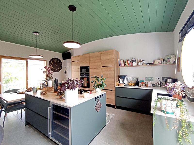 Maison - 180 m² - 7 pièces