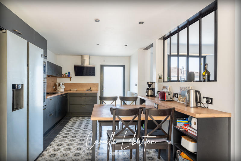 Maison - 170 m² - 6 pièces