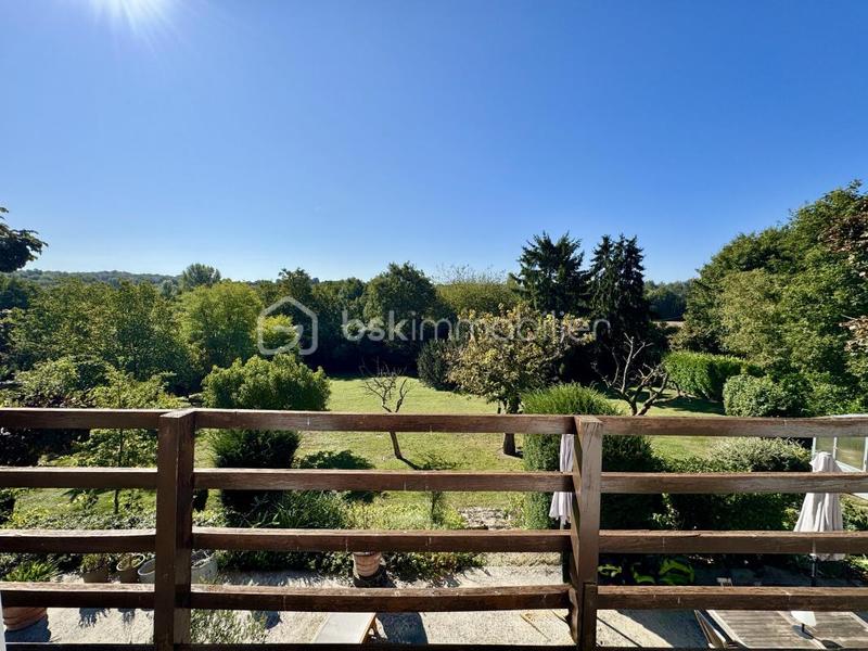 Maison en pierre - 333 m² - 11 pièces