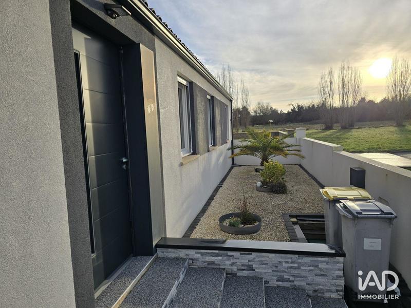 Maison - 93 m² - 4 pièces