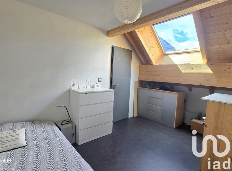 Maison - 205 m² - 8 pièces