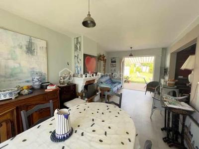 Maison - 90 m² - 5 pièces