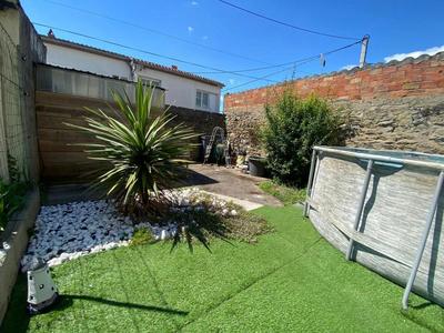 Maison - 90 m² - 3 pièces