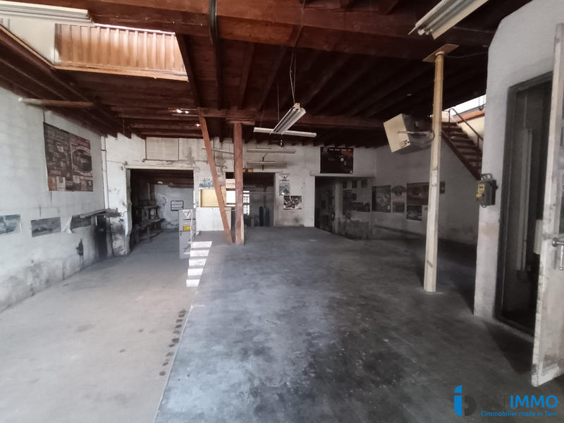 Entrepôt - 800 m²