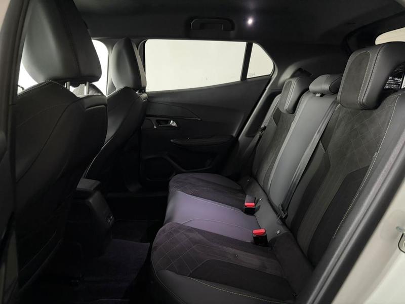 Peugeot 2008 1.5 BlueHDi 16v Eat8 s&amp;S 130 cv Boîte auto