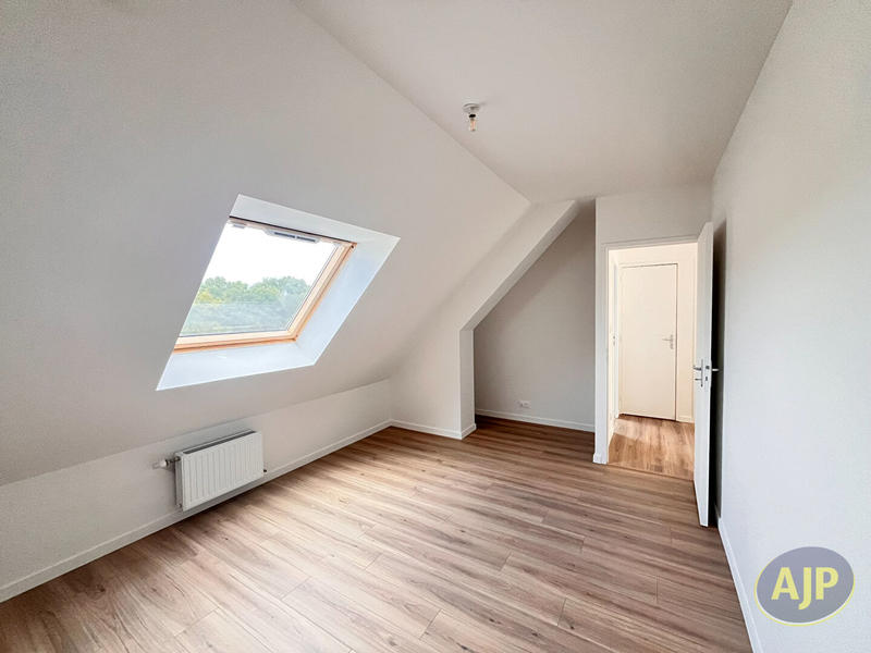 Maison - 101 m² - 5 pièces