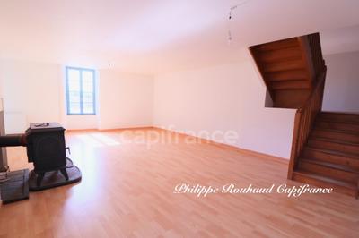 Maison - 220 m² - 11 pièces