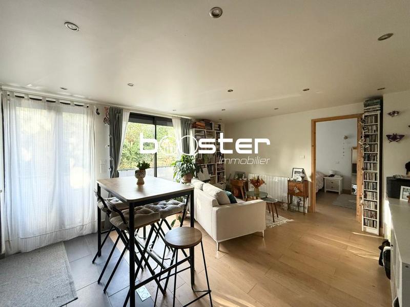 Appartement ancien - 65 m² - 4 pièces