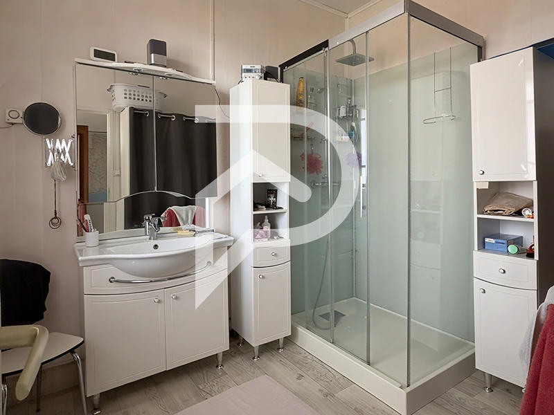 Maison - 147 m² - 6 pièces