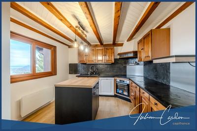 Duplex - 102 m² - 4 pièces