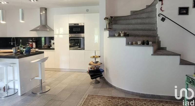 Maison - 183 m² - 5 pièces