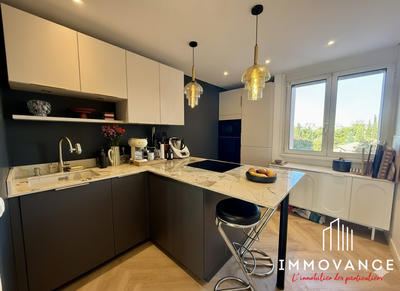 Appartement - 79 m² - 4 pièces