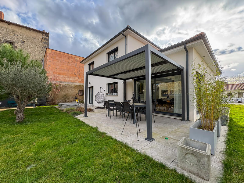 Maison - 150 m² - 7 pièces