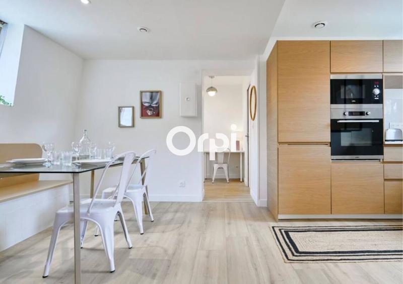 Immeuble - 220 m² - 6 pièces