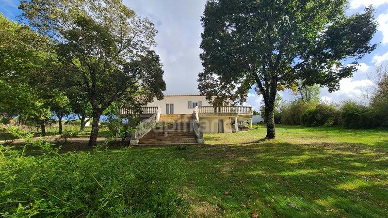 Maison - 160 m² - 4 pièces