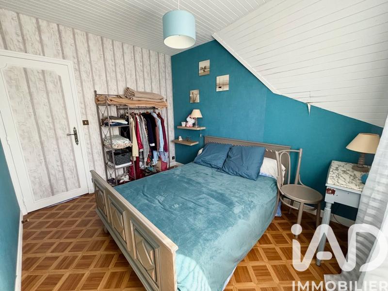 Maison - 180 m² - 9 pièces