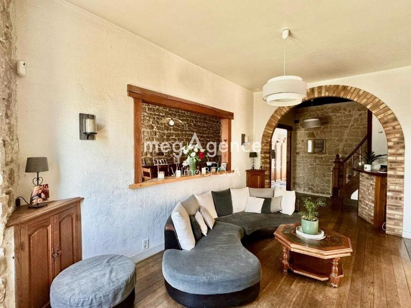 Maison - 208 m² - 8 pièces