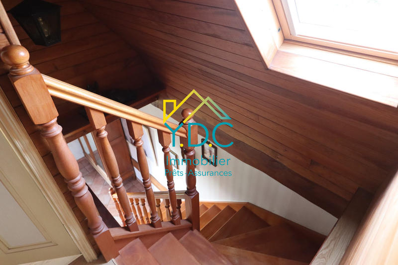 Maison - 122 m² - 6 pièces