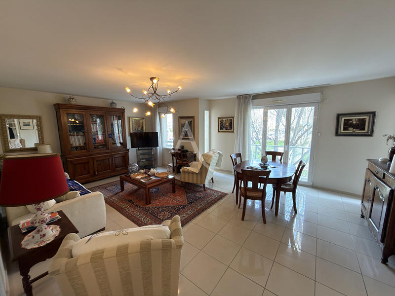 Appartement - 88 m² - 3 pièces